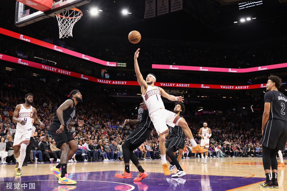 内线有更多 内线有更多