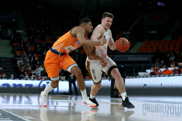 更是为备战 更是为备战